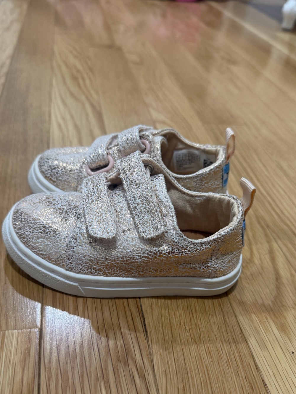 Toms Glitter Hook-and-Loop Sneakers - Rose Gold